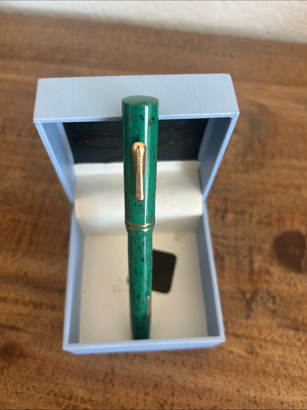 Green Marble Finish Fountain Pen with Gold Accents Conklin endura vintage